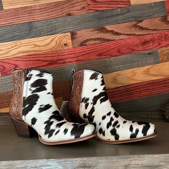 🌸NEW RELEASE Tooled Leather Genuine Hide-on Women Bootie Boot Boho Western Shoe - Picture 15 of 16